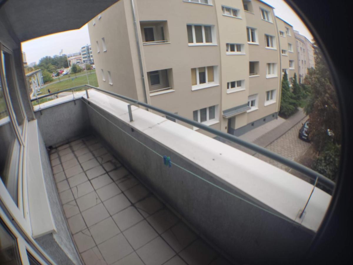 3030 Jana Spychalskiego 32 - Tanie Pokoje W Apartamencie - Samodzielne Zameldowanie - Self Check In Познань Экстерьер фото
