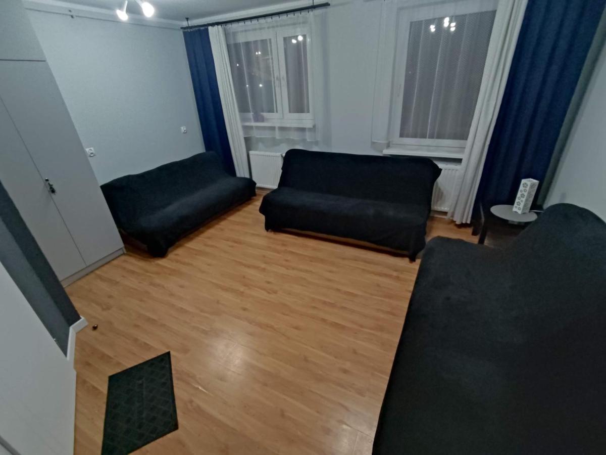 3030 Jana Spychalskiego 32 - Tanie Pokoje W Apartamencie - Samodzielne Zameldowanie - Self Check In Познань Экстерьер фото
